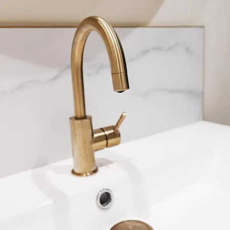 Oasis Tropicale - Cosy Et Calme A 10 Min De La Gare De *