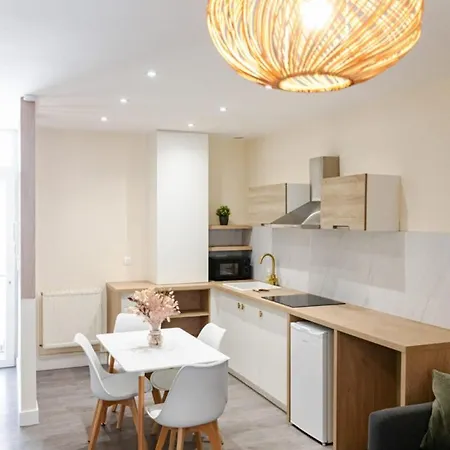 Oasis Tropicale - Cosy Et Calme A 10 Min De La Gare De Appartamento